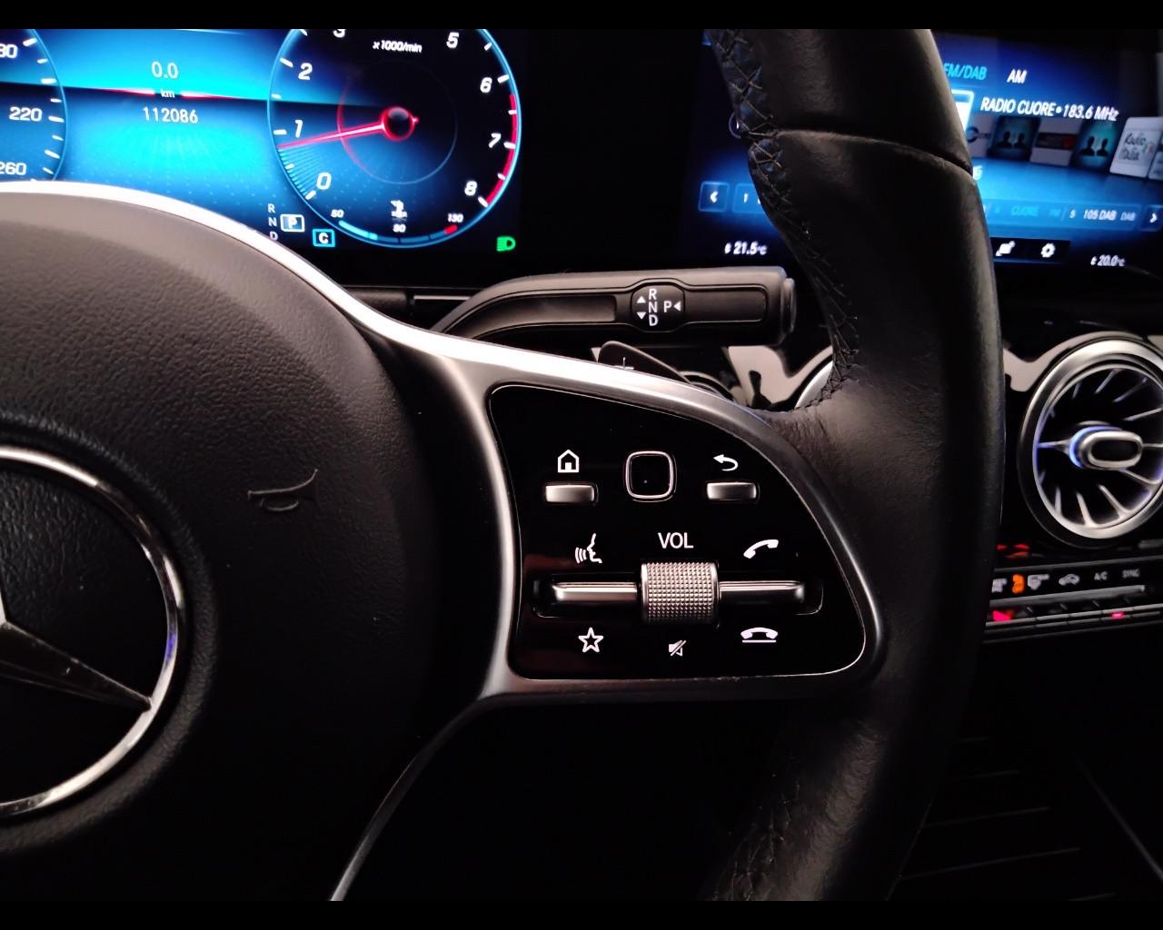 Mercedes-Benz GLA-H247 2020 - GLA 200 Sport Plus auto