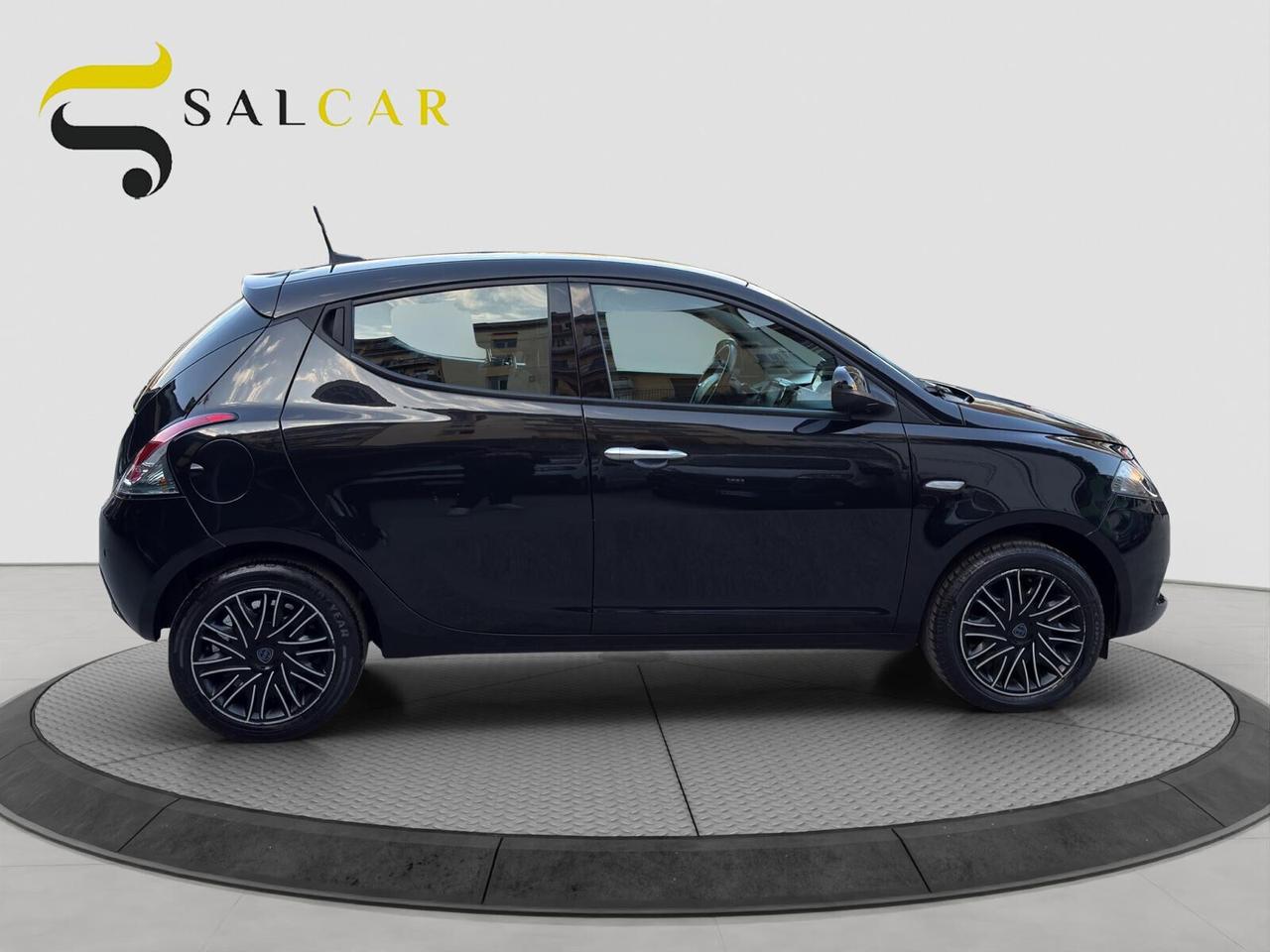 Lancia Ypsilon 1.0 firefly 70cv hybrid Gold 2022