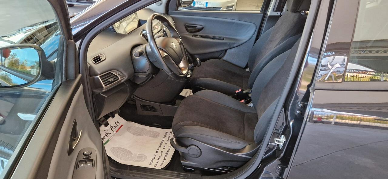 Lancia Ypsilon 1.3 Mjt 95cv 5 porte S&S Platinum