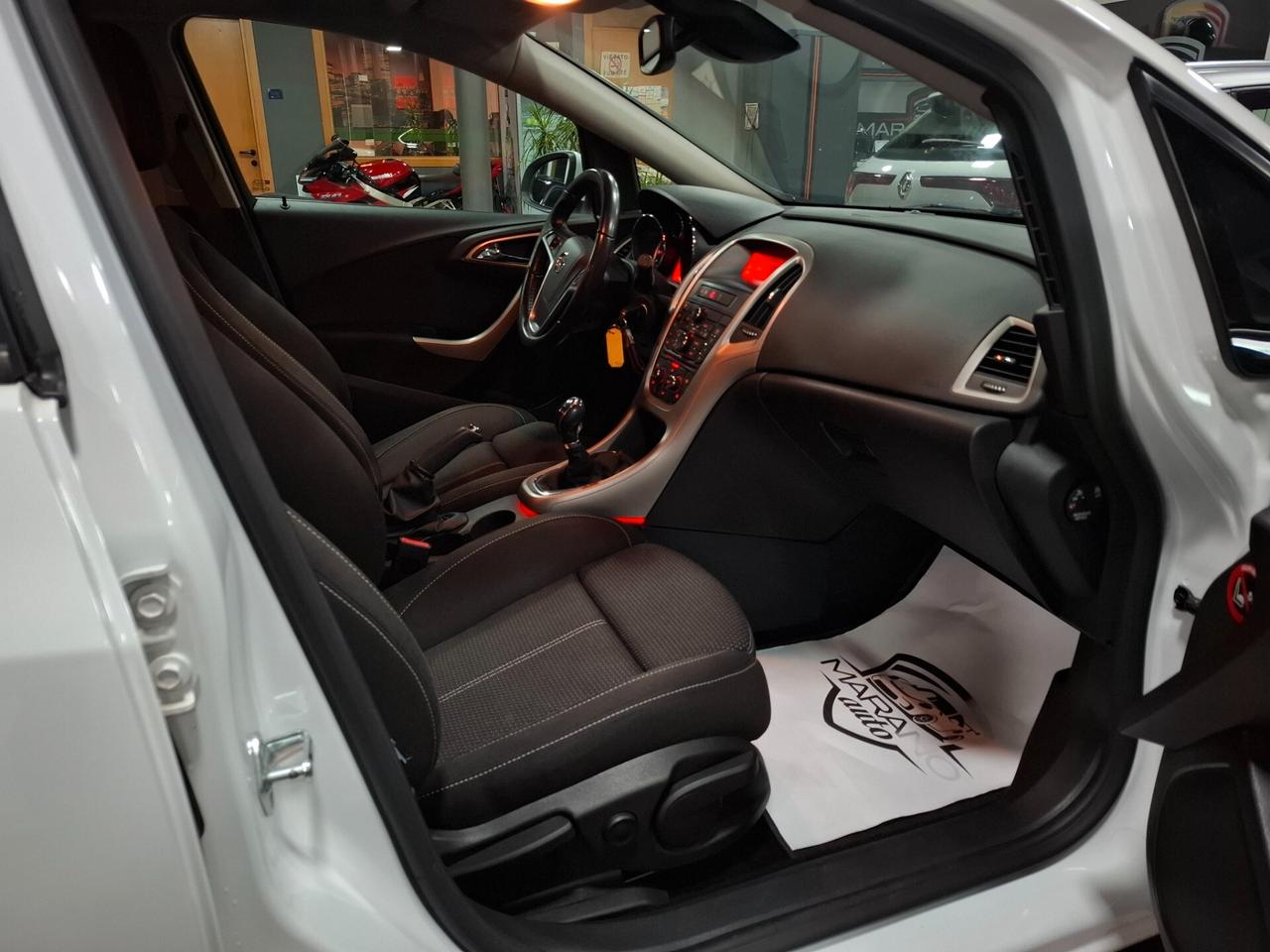 Opel Astra 1.4 benzina Sport NEOPATENTATO