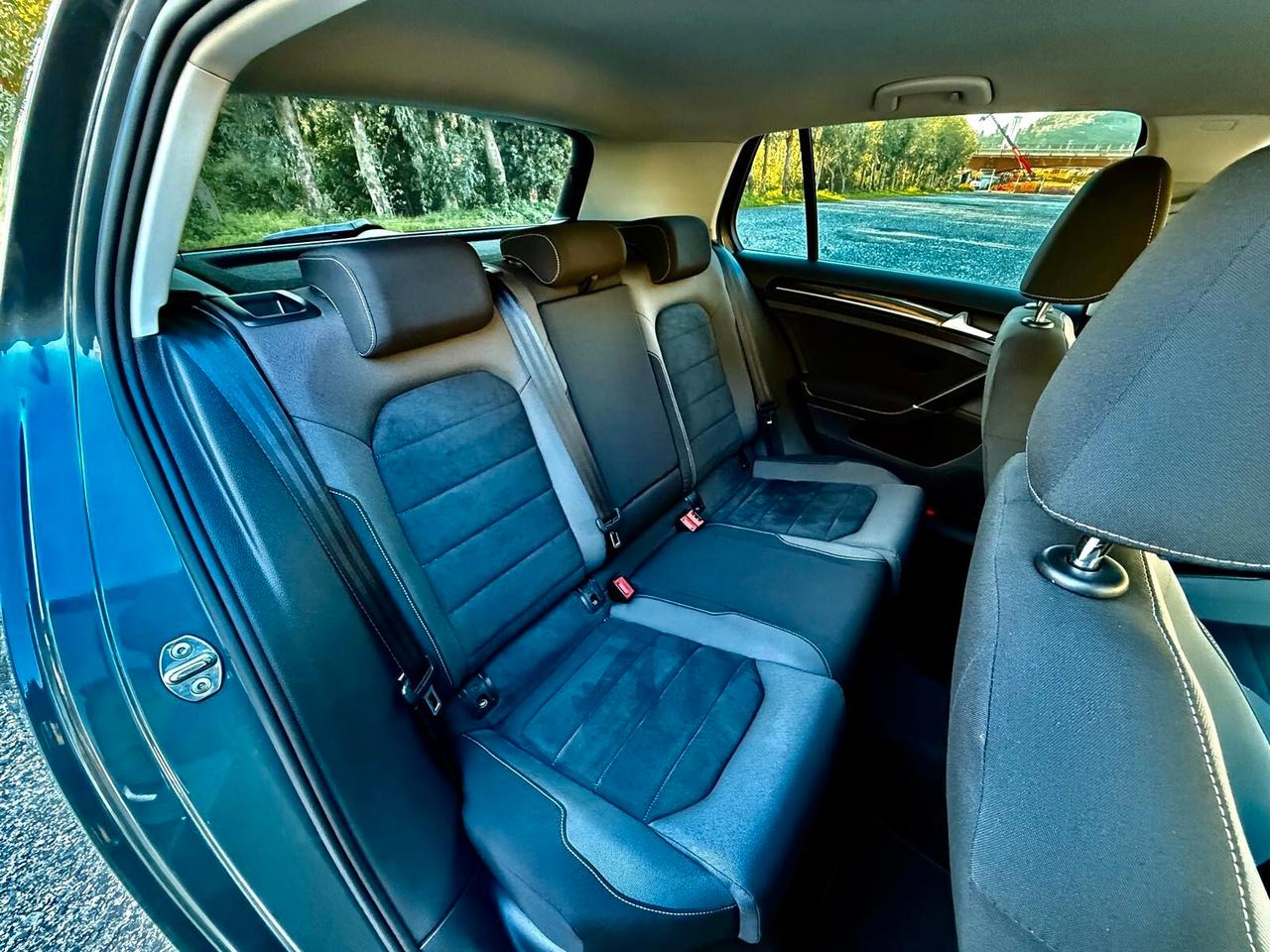 VOLKSWAGEN GOLF 1.6 TDI 115 CV DSG SPORT R LINE