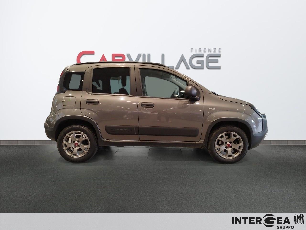 FIAT Panda 1.0 firefly hybrid City Cross s&s 70cv 5p.ti