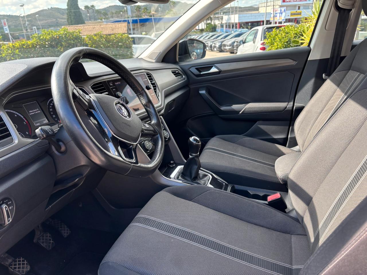 Volkswagen T-Roc 1.6 TDI SCR BUSINESS BIANCO IVA ESPOSTA A SOLI 199 EURO AL MESE