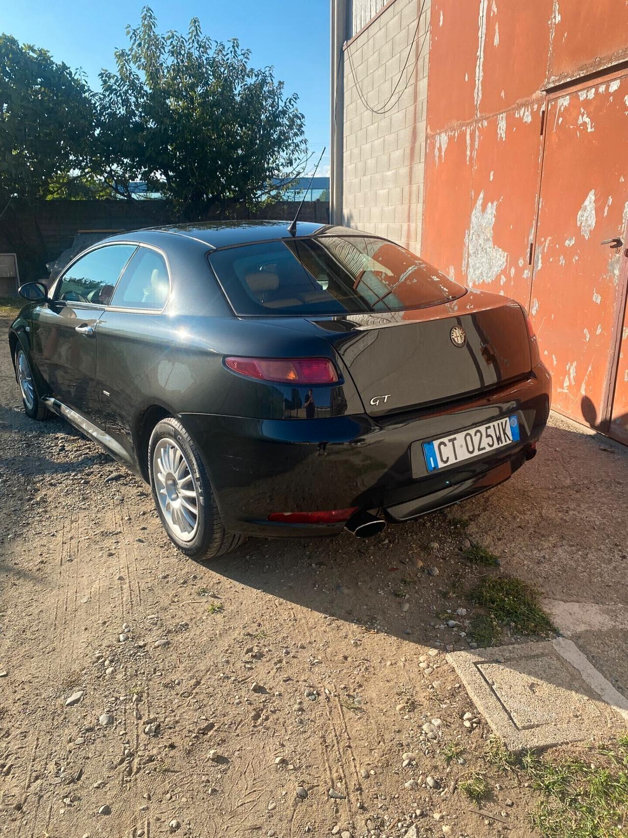 Alfa Romeo GT 1.9 MJT 16V Luxury