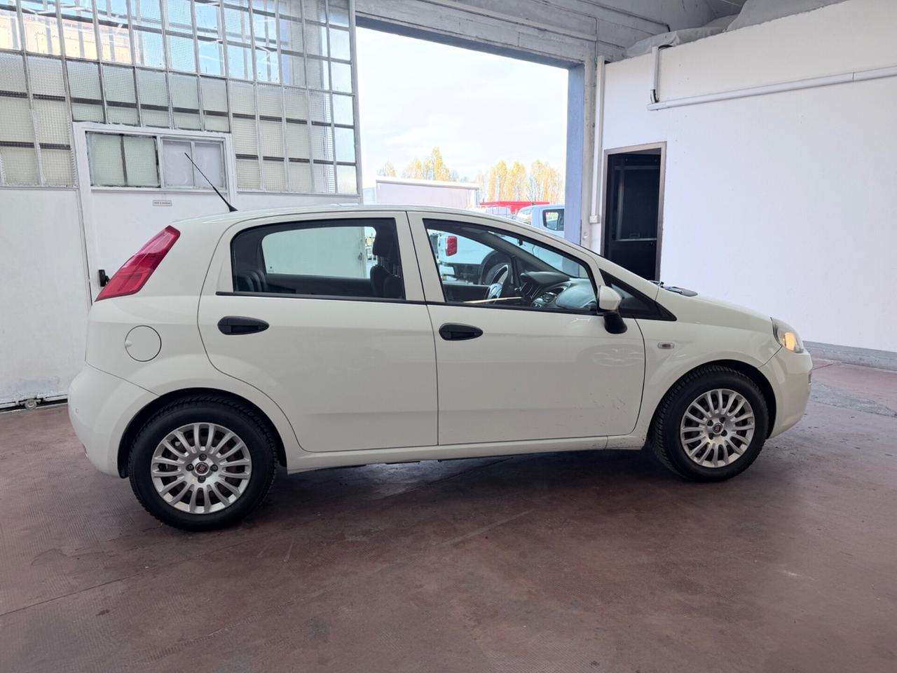 Fiat Punto 1.3 MJT II S&S 85 CV 5 porte ECO Lounge