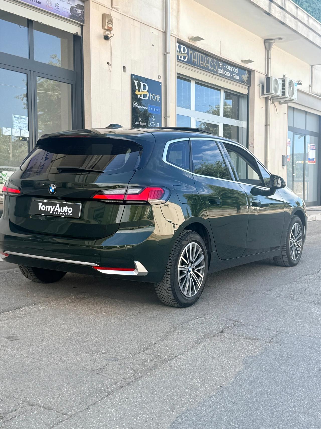 Bmw 218d Active Tourer Luxury auto TETTO APRIBILE,TETTO PANORAMICO,APPLE CARPLAY,LUCI SOFFUSE,TELECAMERA,NAVI