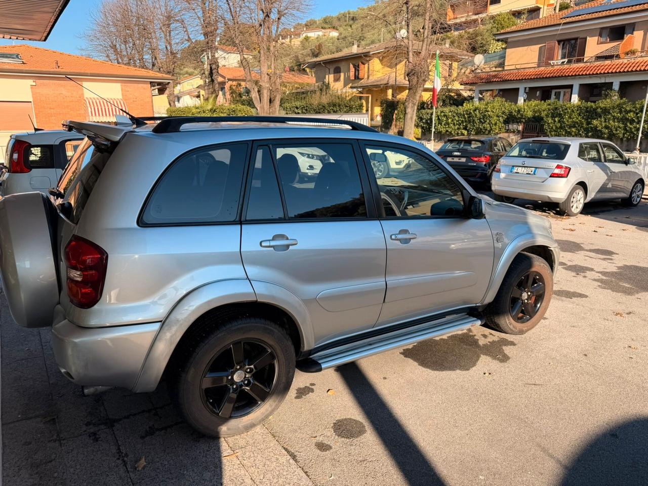 Toyota RAV 4 RAV4.com 2.0 Tdi D-4D cat 5 porte