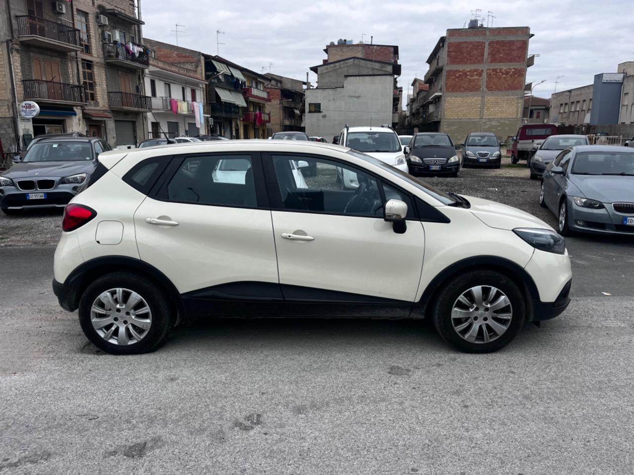 Renault Captur 1.5 dci MOTORE NUOVOUniproprietario