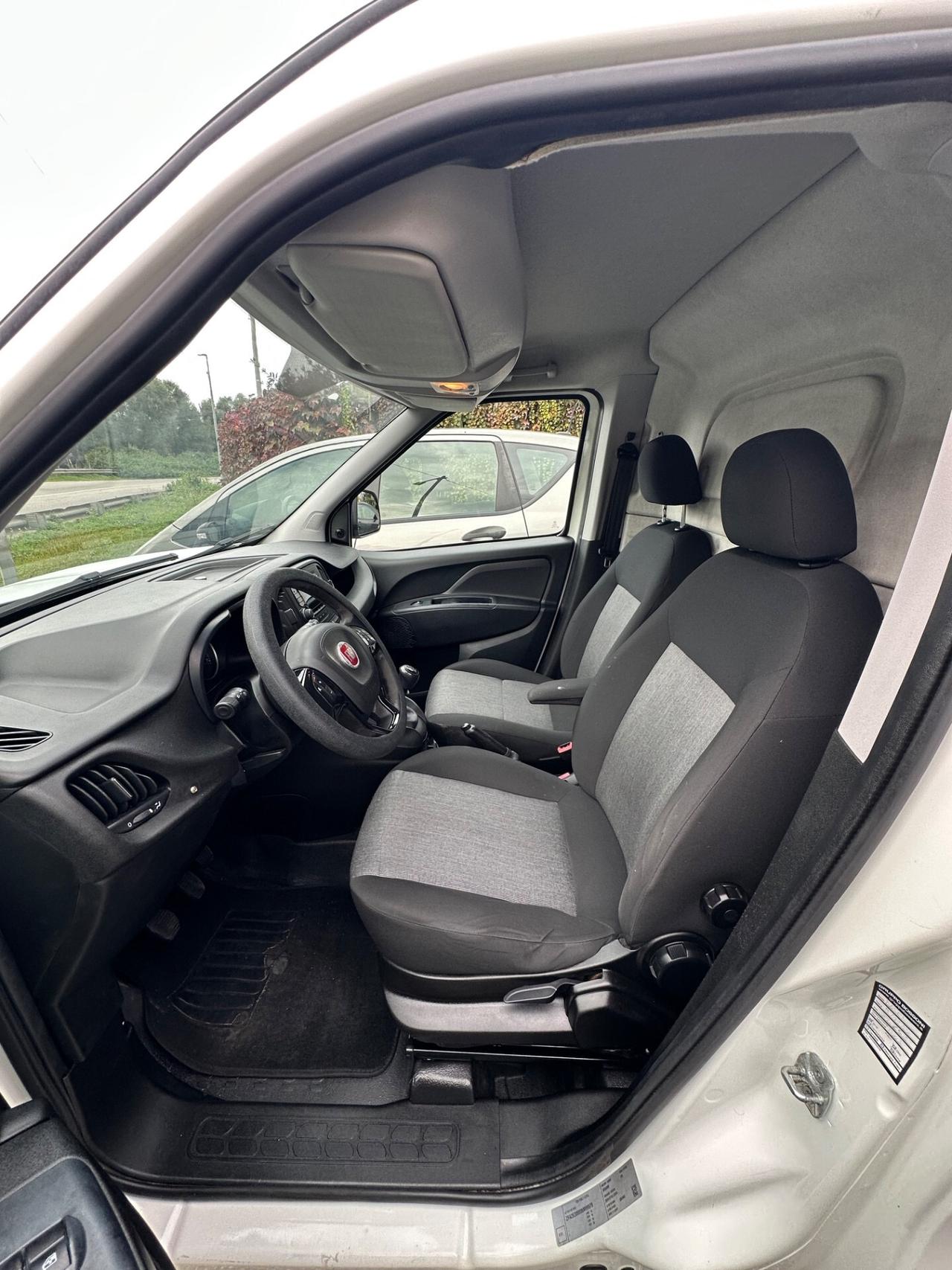 Fiat Doblo Doblò 1.6 MJT 105CV PL-TN Cargo Maxi Lamierato SX