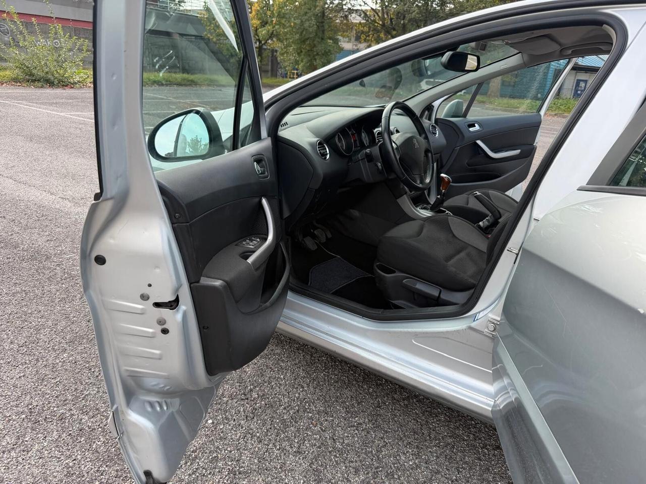 Peugeot 308 1.6 VTi 120CV 5p. Active
