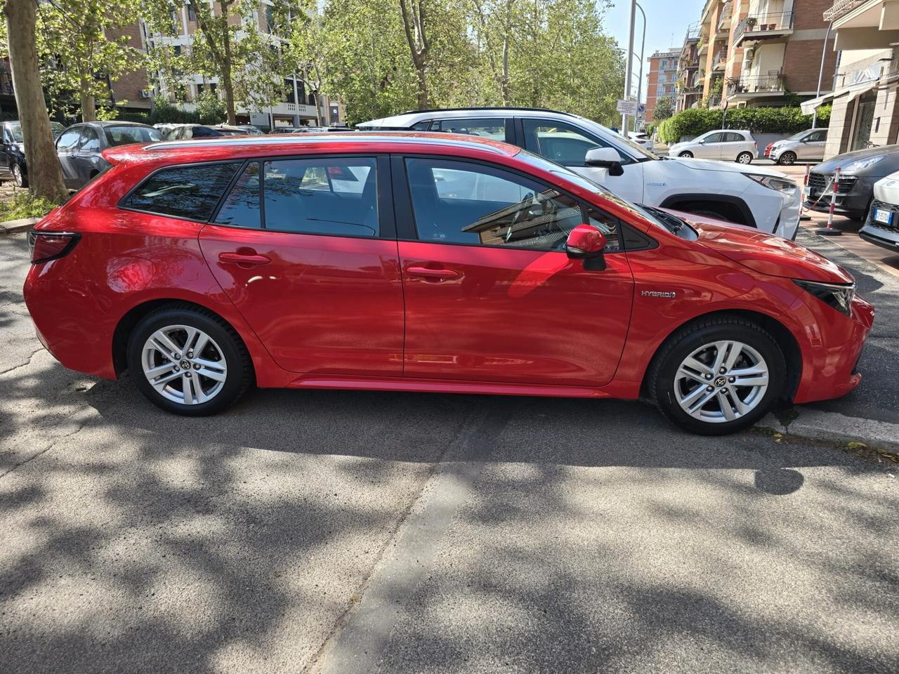 Toyota Corolla TS 1.8 Hybrid Business Tech N1