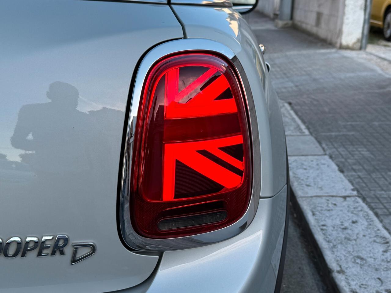 Mini 1.5 Cooper D 5porte B.Street NAVI LED - 2019