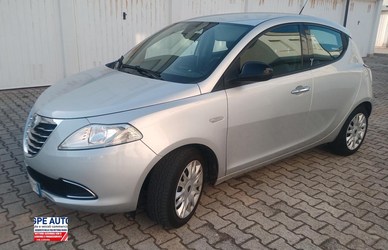 Lancia Ypsilon 1.2 69 CV 5 porte Platinum
