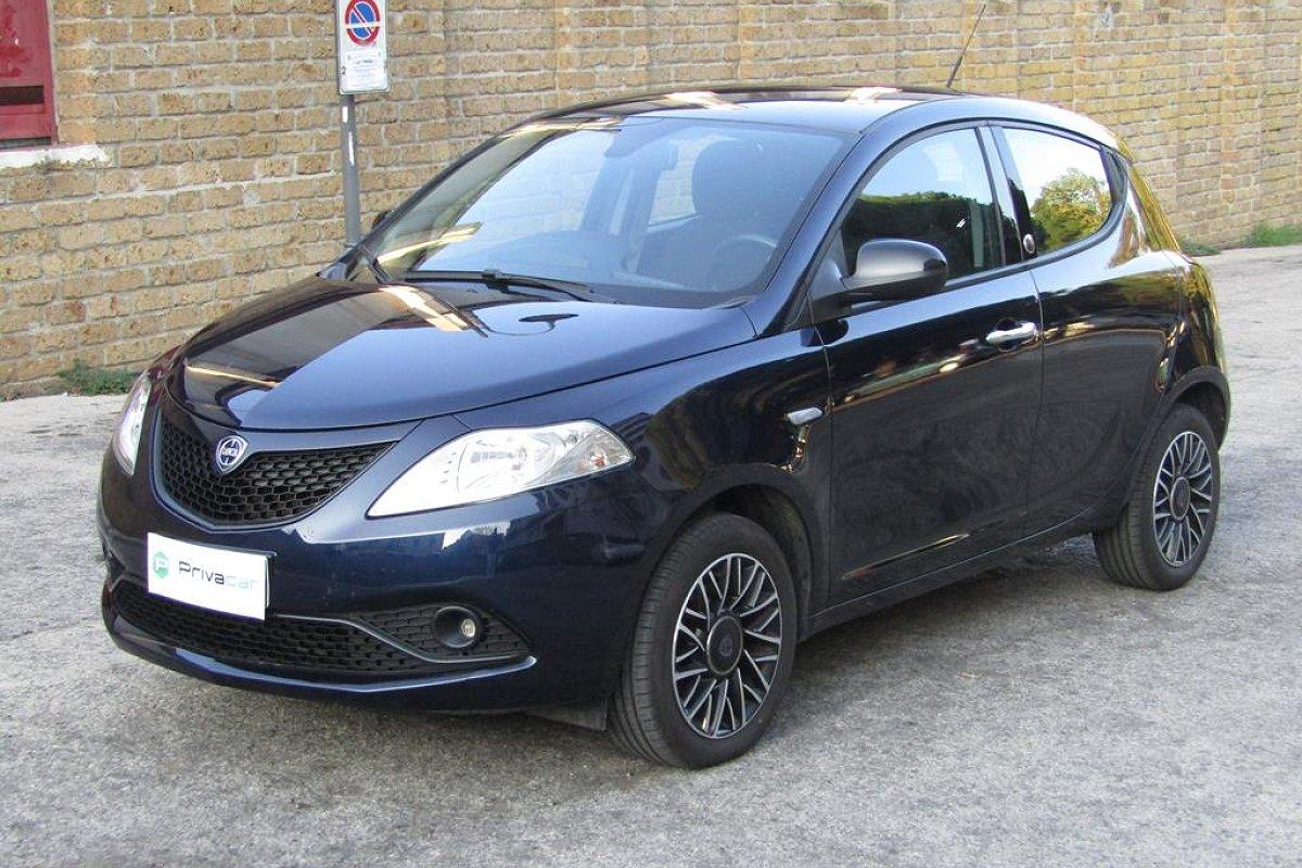 LANCIA Ypsilon 1.2 69 CV 5 porte GPL Ecochic Gold