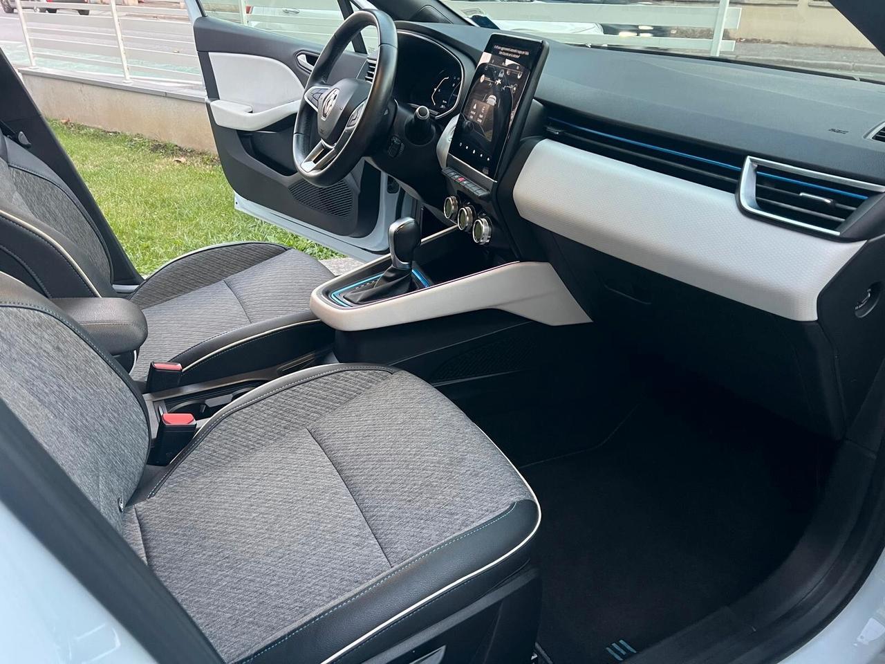 RENAULT CLIO HYBRID E-TECH RS LINE 140cv NEOPAT