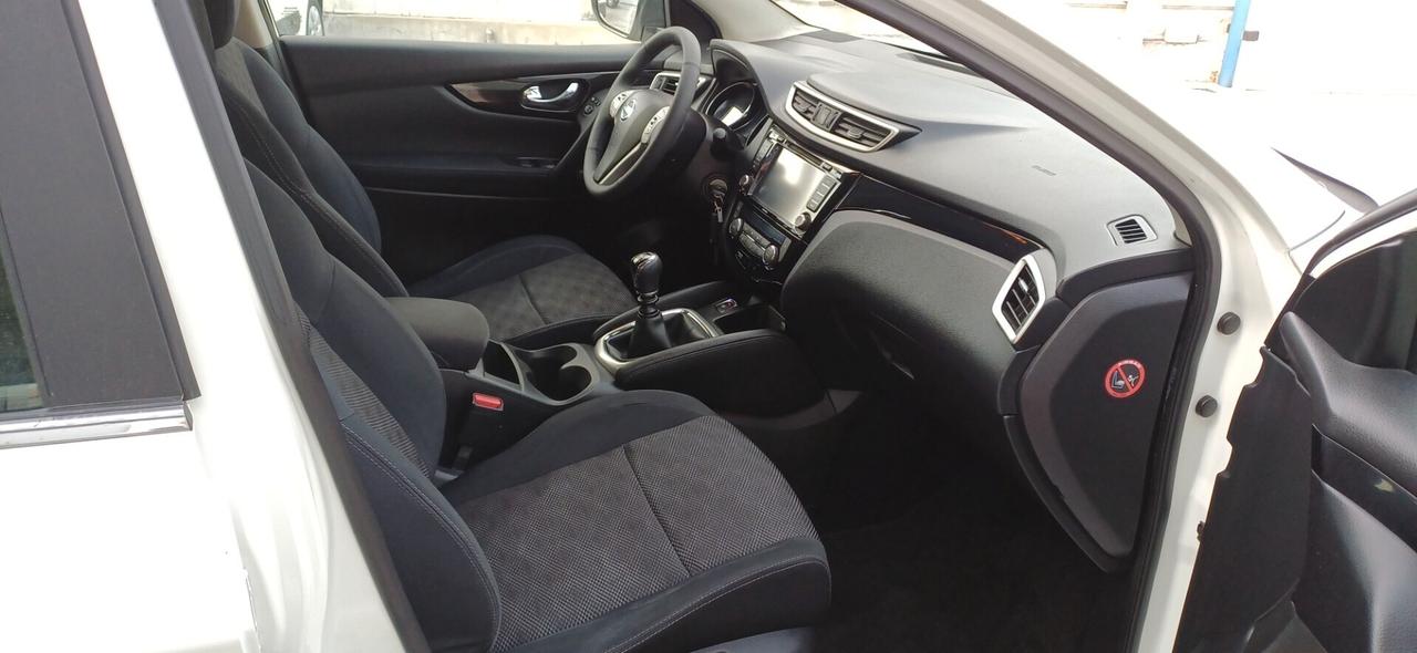 Nissan Qashqai 1.5 dCi Tekna