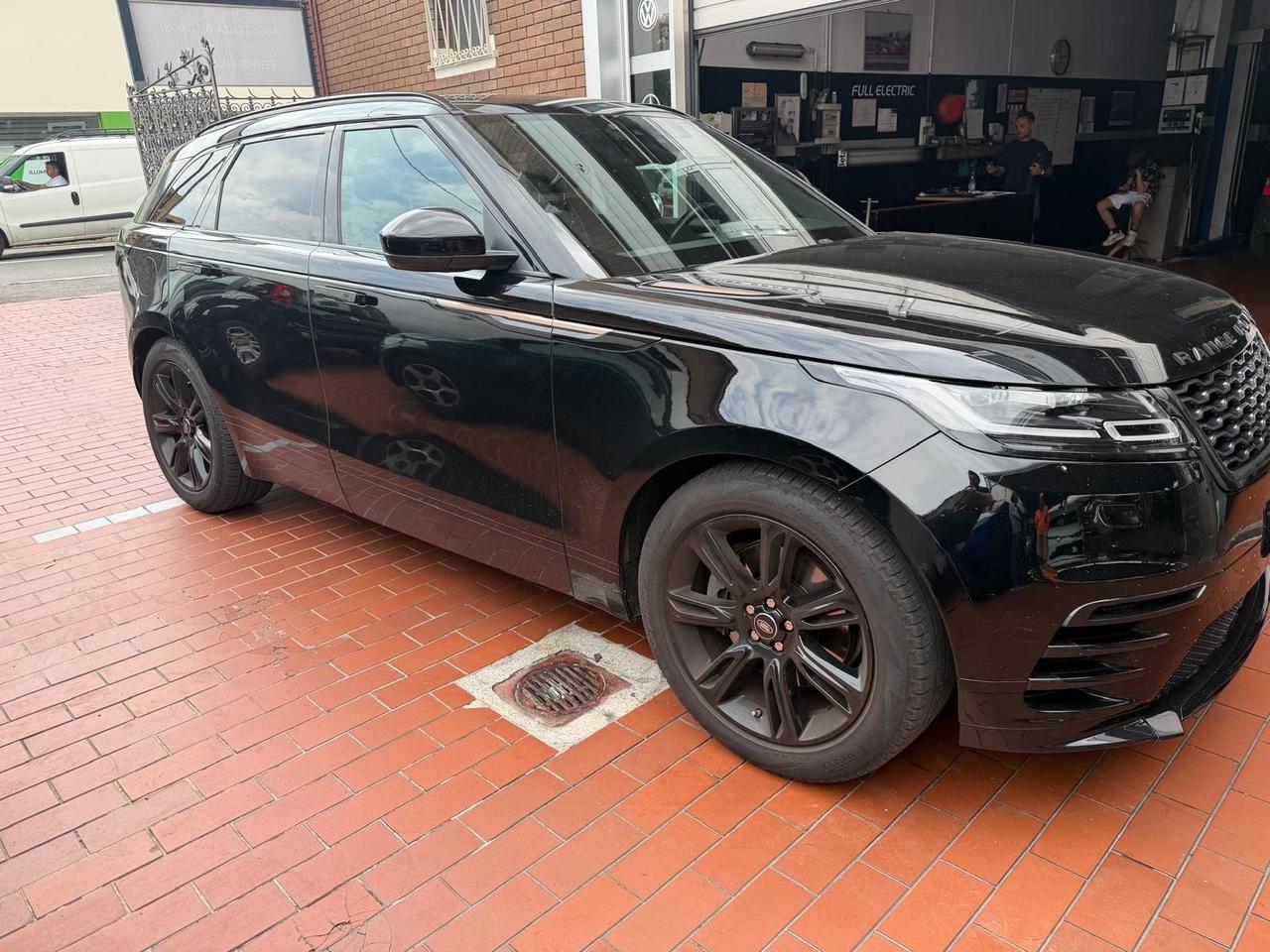 Land Rover Range Velar 2.0D I4 240 CV R-Dynamic HSE