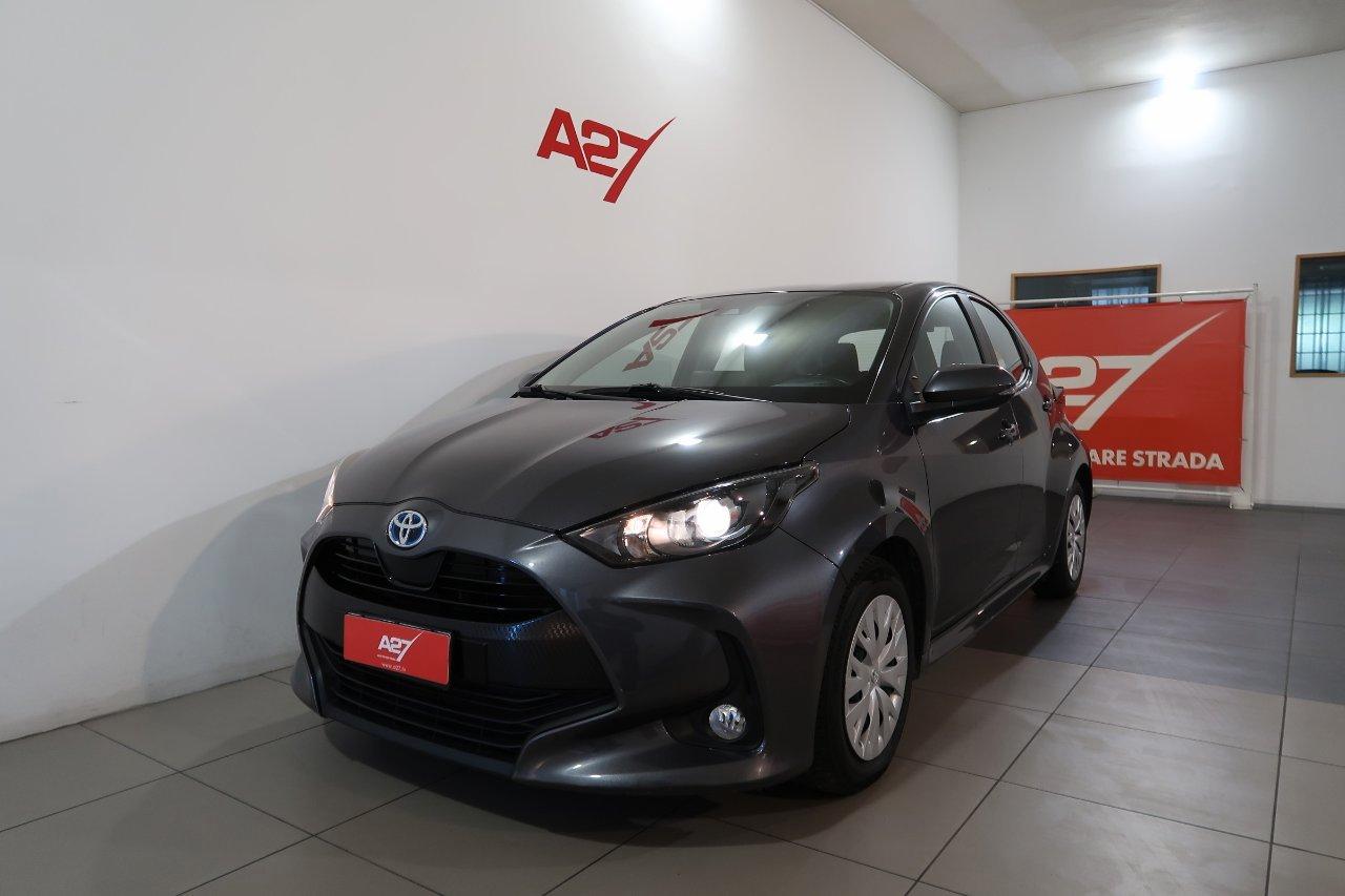 Toyota Yaris 1.5h Business # TELECAMERA # CAMBIO AUT #