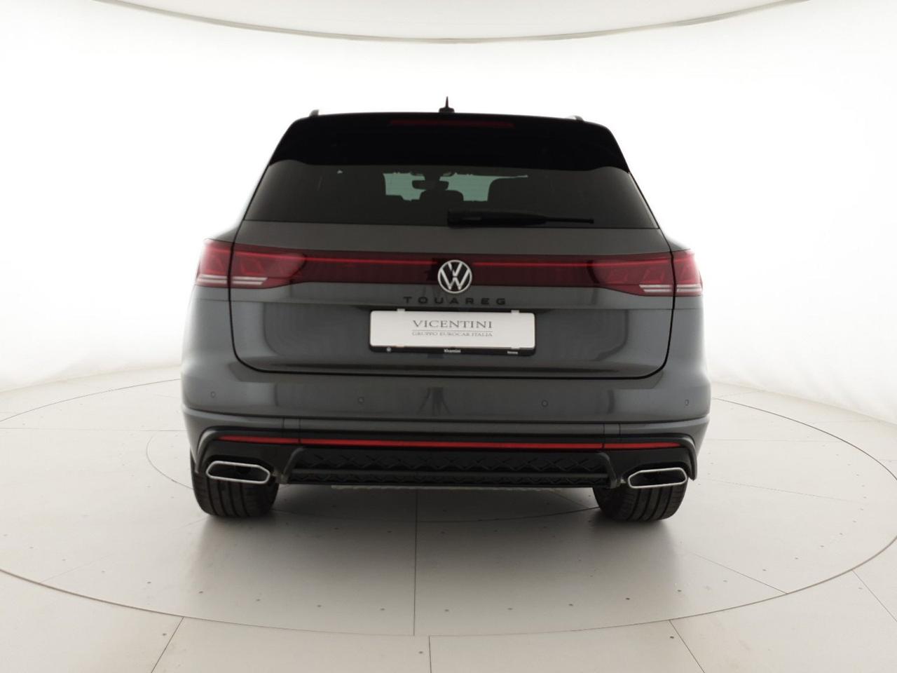 Volkswagen Touareg 3.0 v6 tdi scr r-line 231cv auto