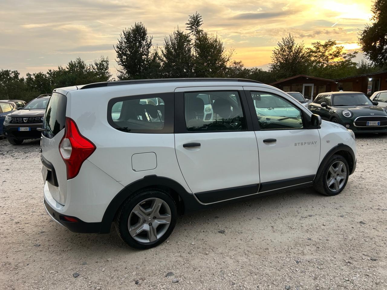 Dacia Lodgy Stepway 1.6 100 CV S&S GPL 5 posti