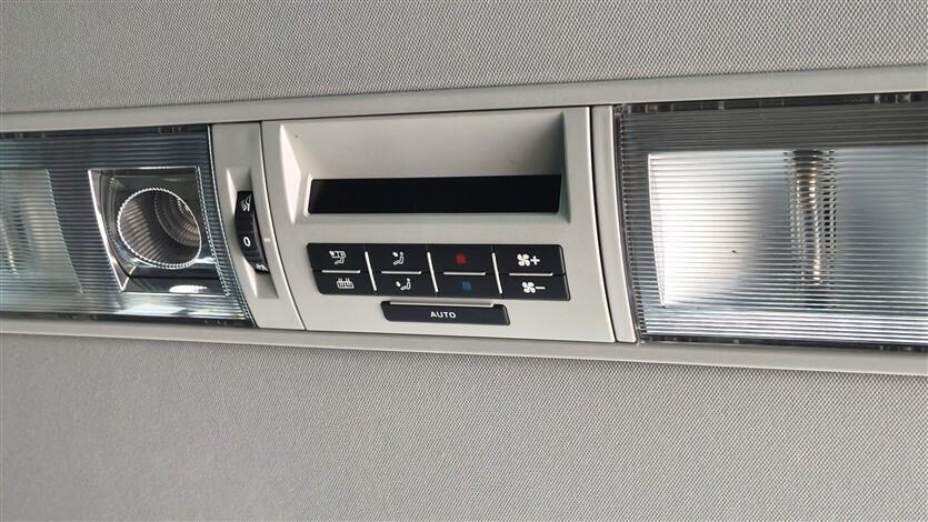 Volkswagen T5 Caravelle 2.0 BiTDI 180CV DSG Comfortline