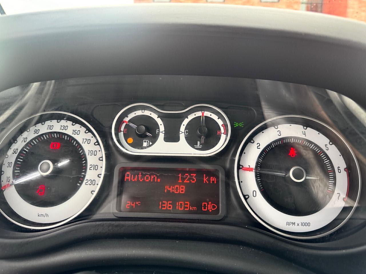 Fiat 500L 1.4 95 CV Lounge Neopatentati 2016 Euro 6