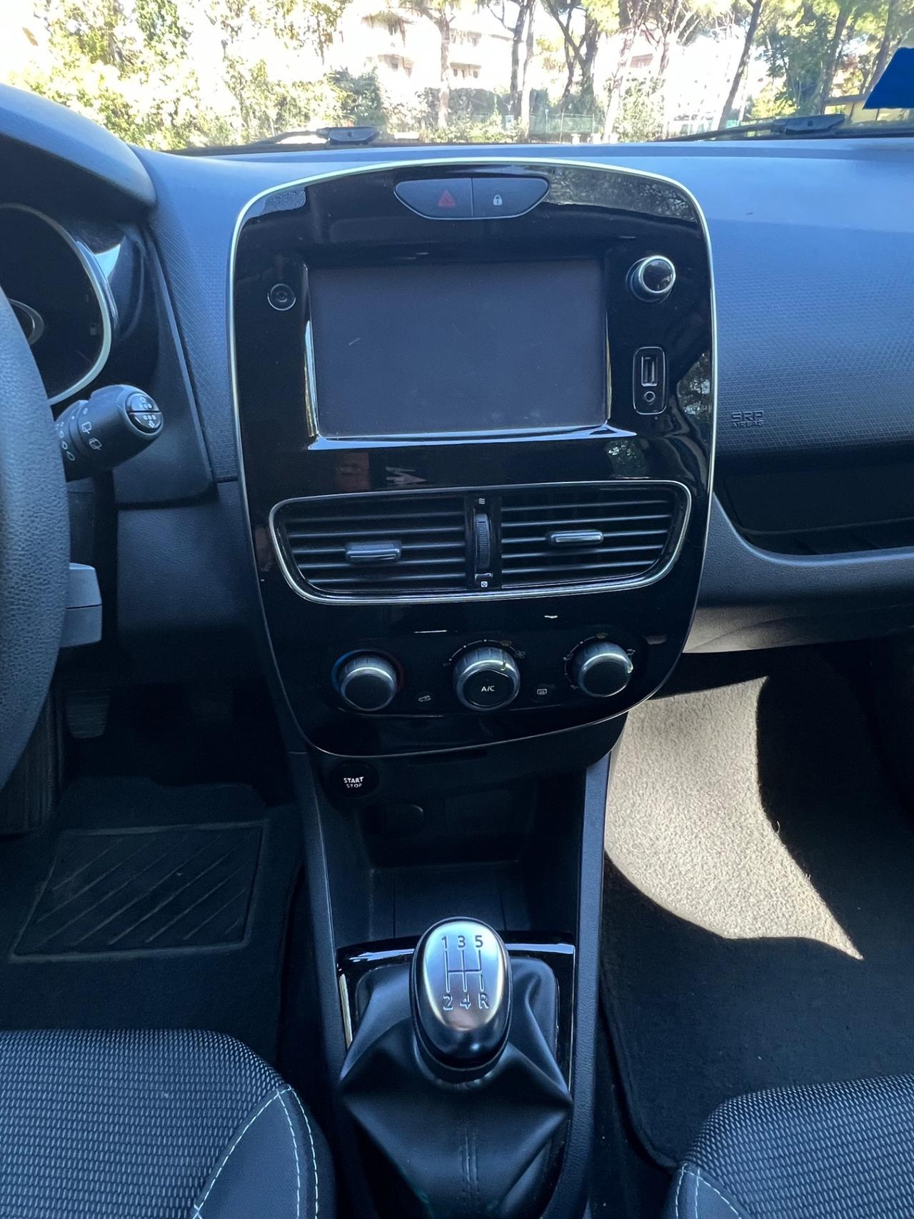 ADATTA PER NEOPATENTATI Renault Clio dCi 8V 75 CV Start&Stop 5 porte Energy Intens