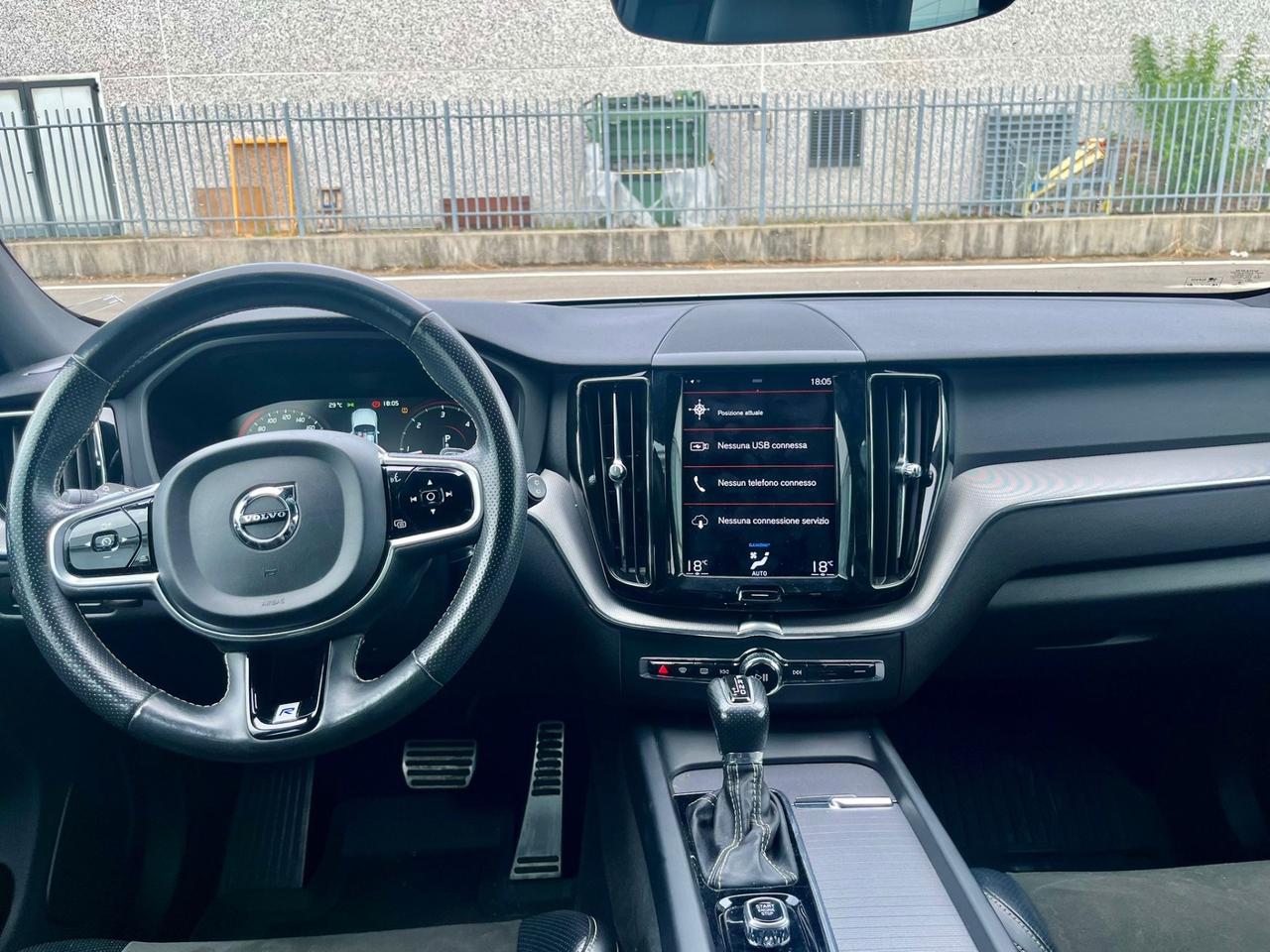 Volvo XC60 2.0d 4x4 R-Design 2018 139.000km perfetta