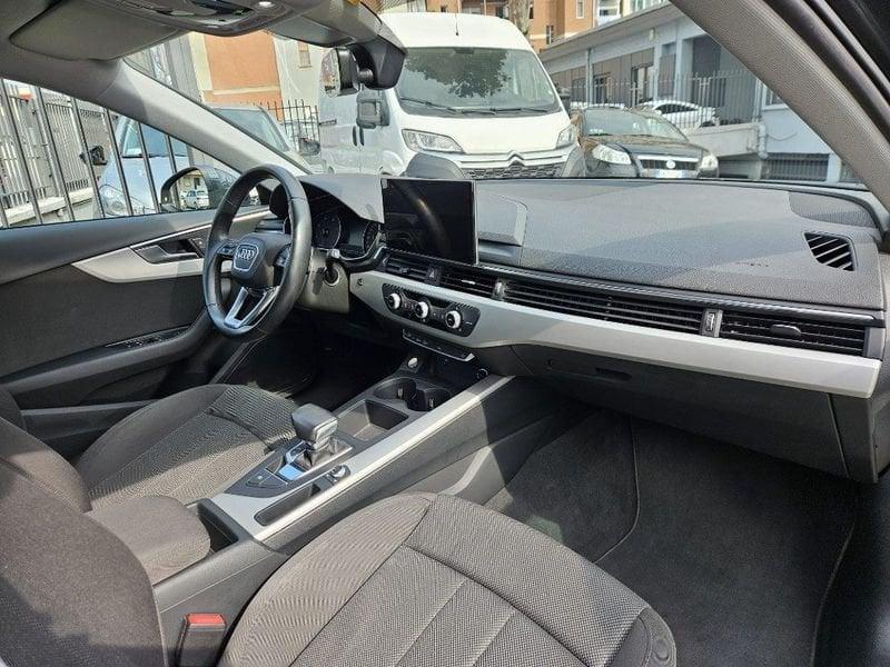 Audi A4 Avant 30 TDI/136 CV S tronic