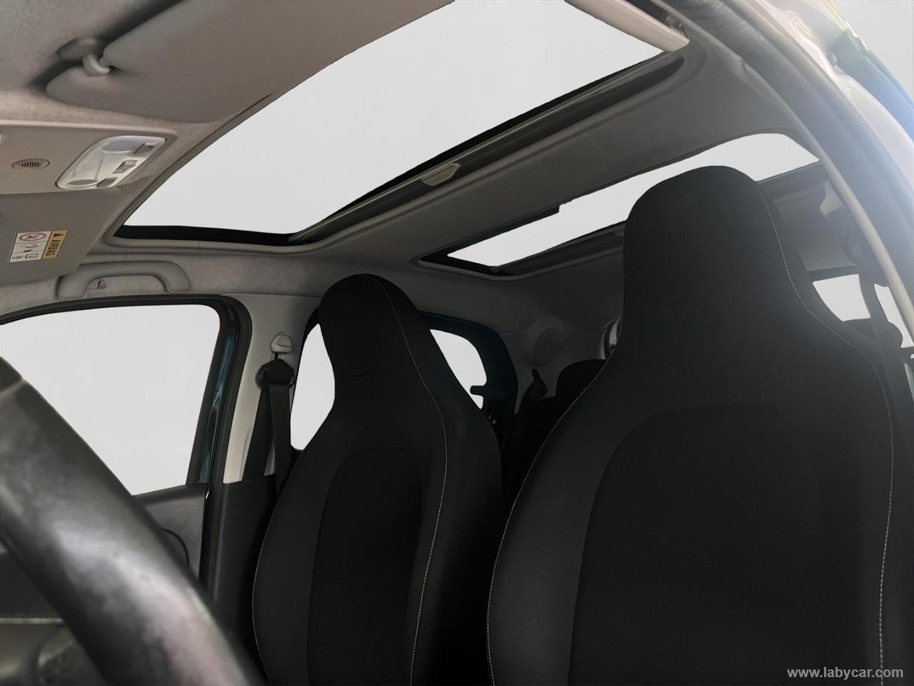 SMART forfour 70 1.0 twinamic Passion AUTOMATICA CON SOLI 65.000KM!