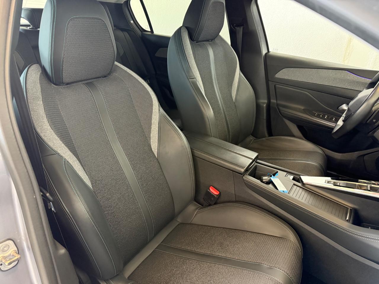 Peugeot 308 BlueHDi 130 S&S EAT8 Allure Pack Berlina