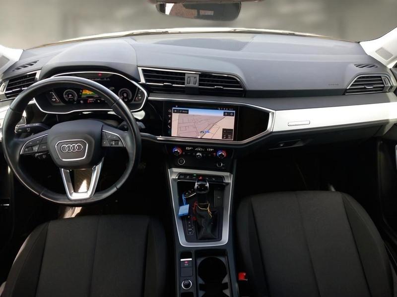 AUDI Q3 45 TFSI e S tronic Business