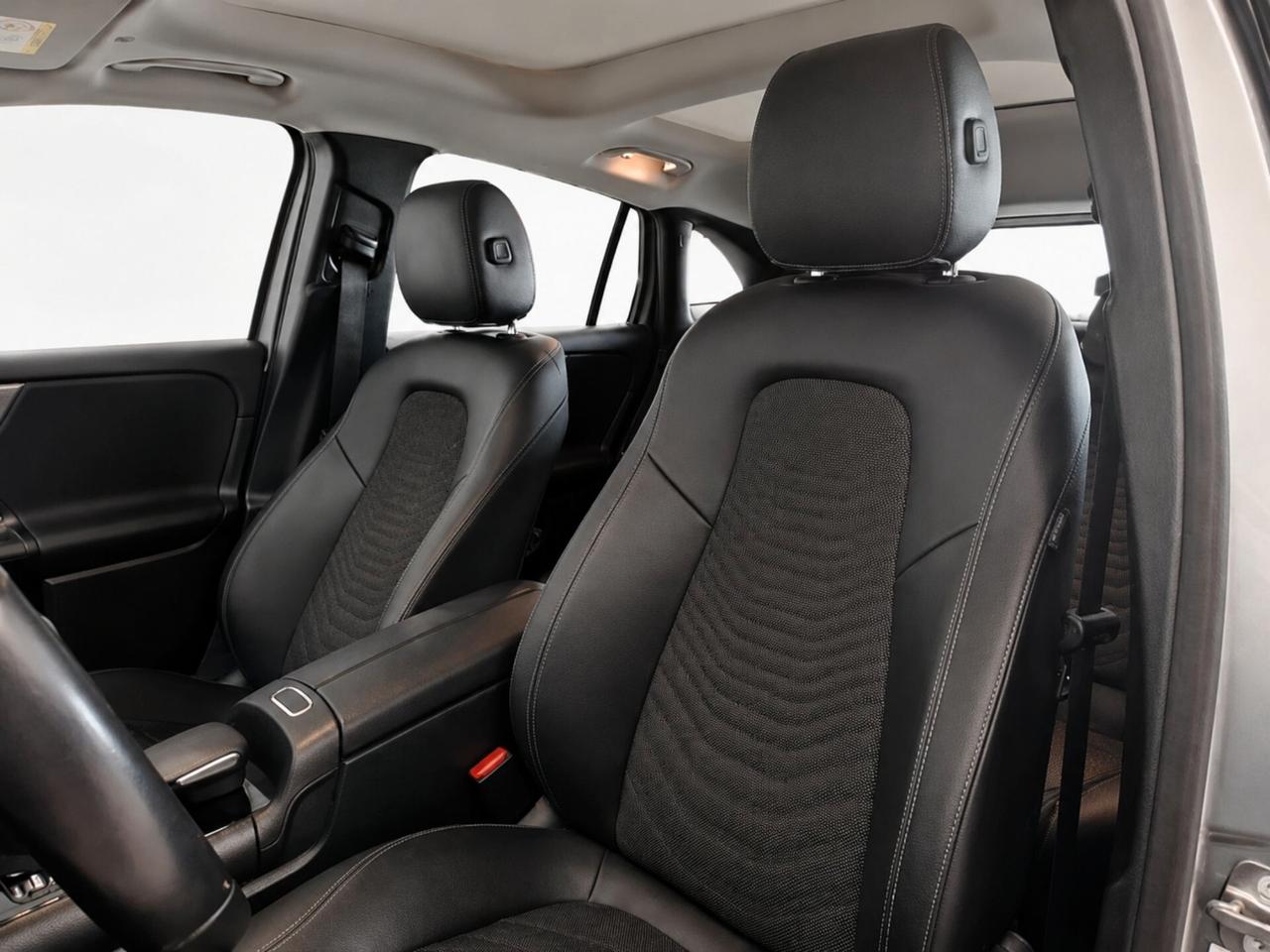 ---IN ARRIVO--- Mercedes-benz GLA 200 d Automatic Business