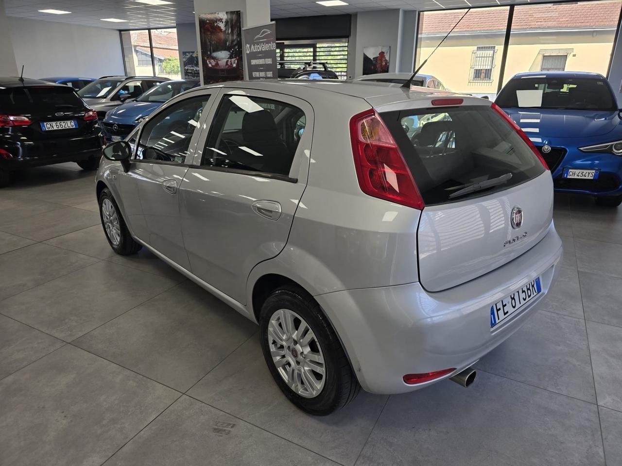 Fiat Punto Evo 1.4 gpl 77cv anno 2016 km 106000