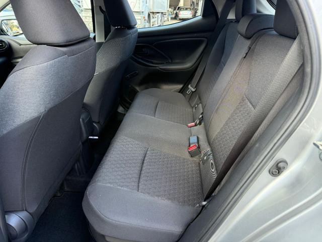 TOYOTA Yaris 1.5 Hybrid 5 porte Business
