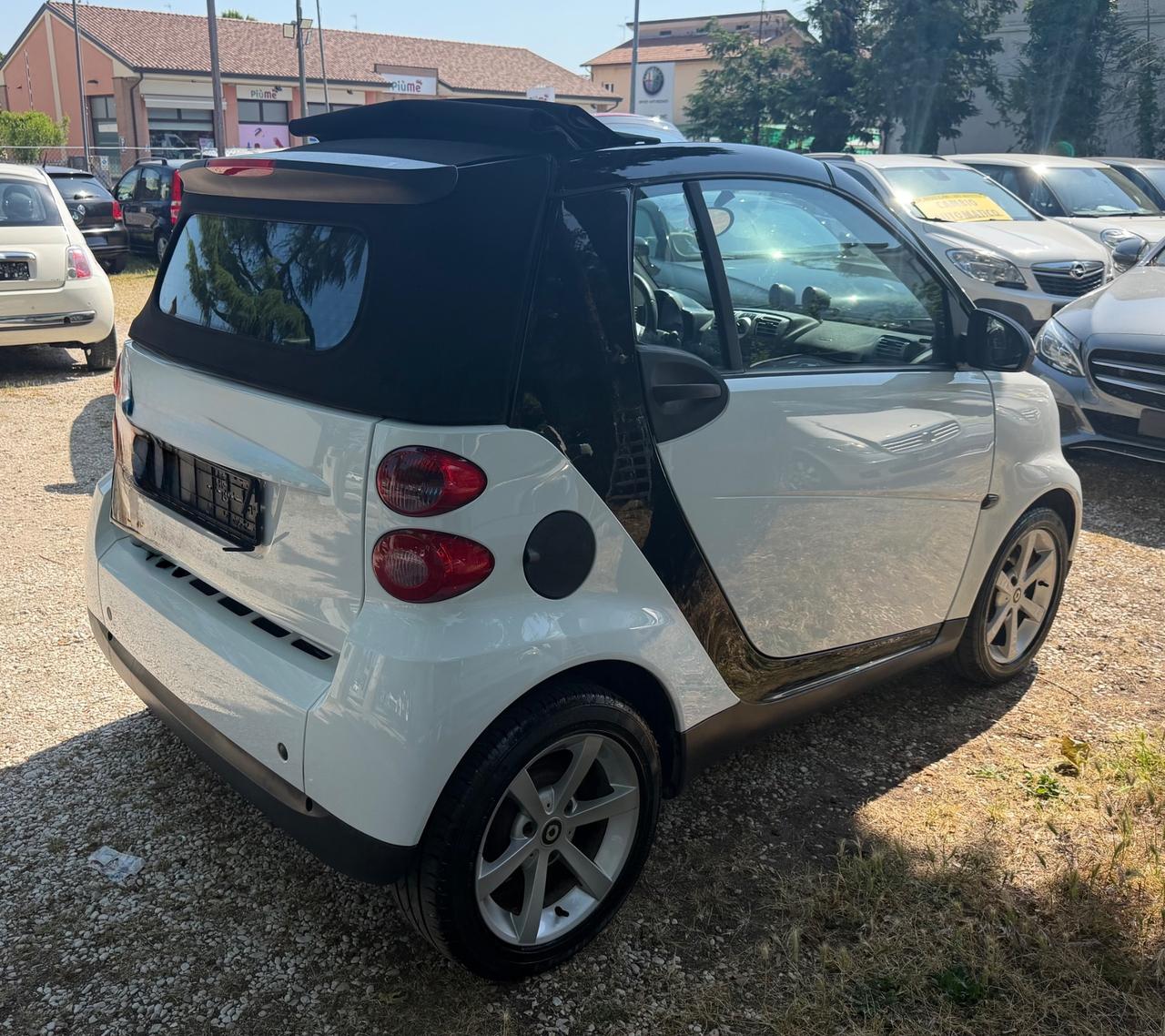 Smart ForTwo Cabrio 1000 62 kW Pulse