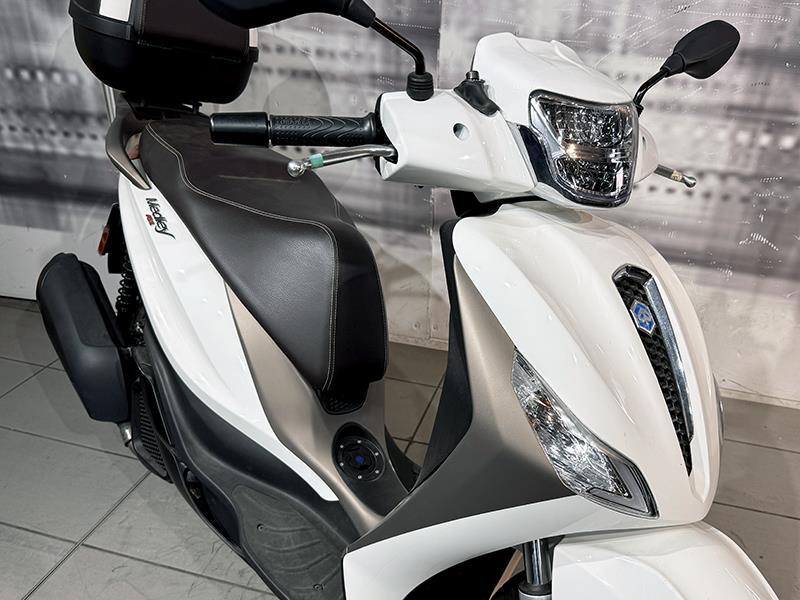 Piaggio Medley 150