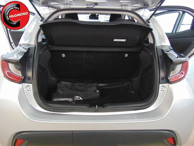 TOYOTA Yaris 1.5 Hybrid 5 porte Business