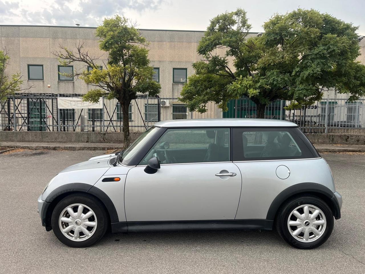 Mini 1.4 tdi One D de luxe