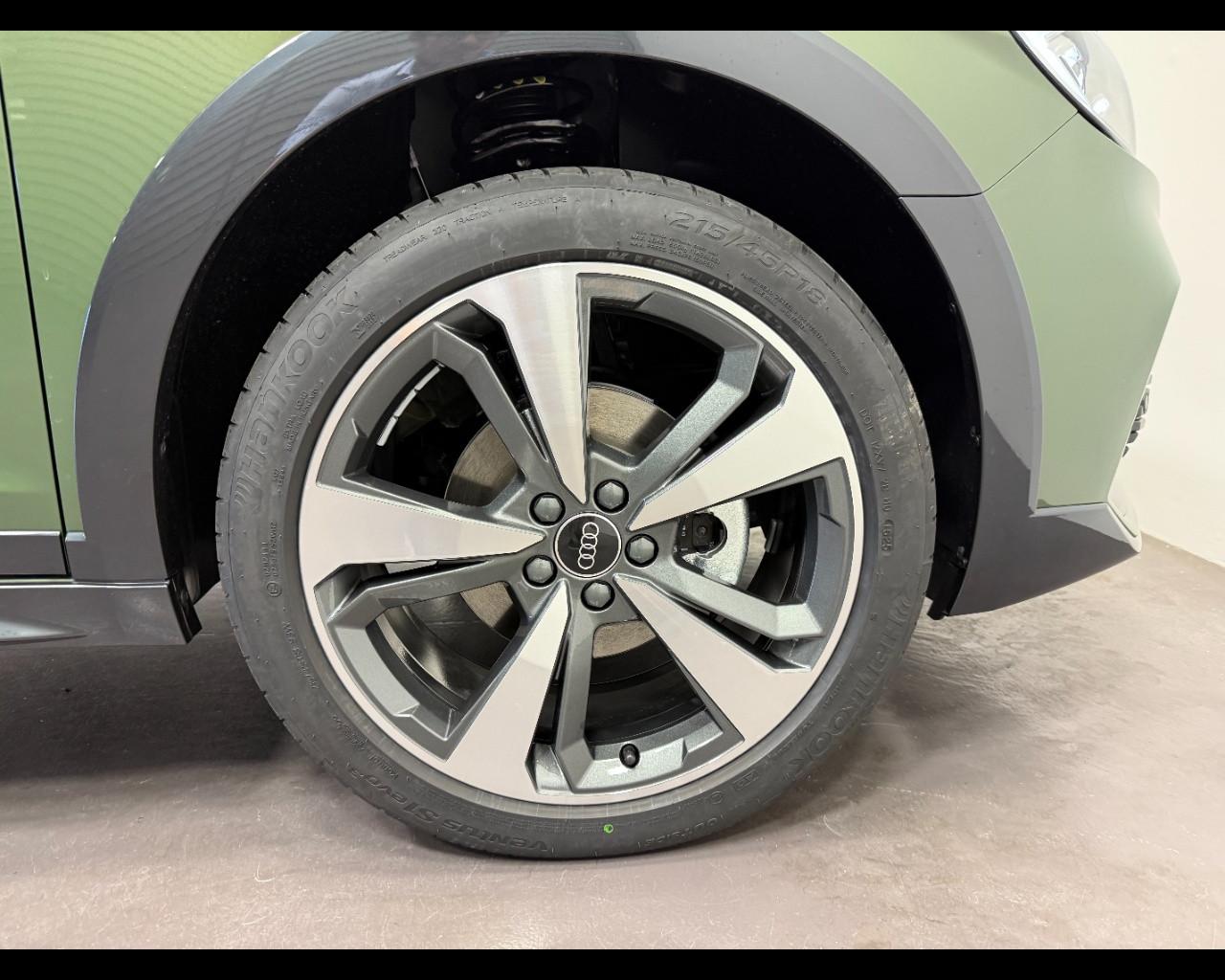 AUDI A1 ALLSTREET 30 TFSI IDENTITY CONTRAST