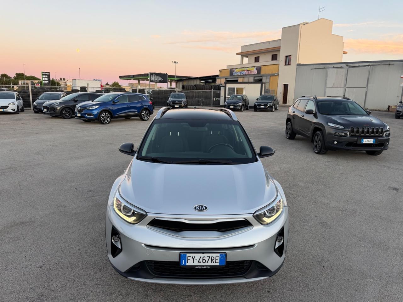 KIA STONIC 1.4 MPI 100 CV STYLE PACK FULL LED NY19