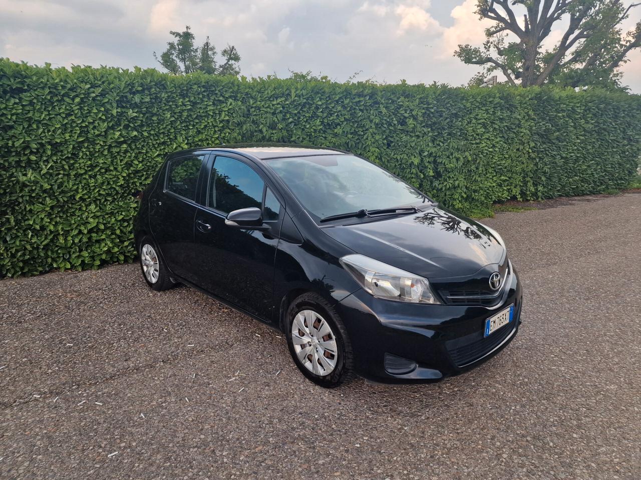 Toyota Yaris 1.3 5p Automatica