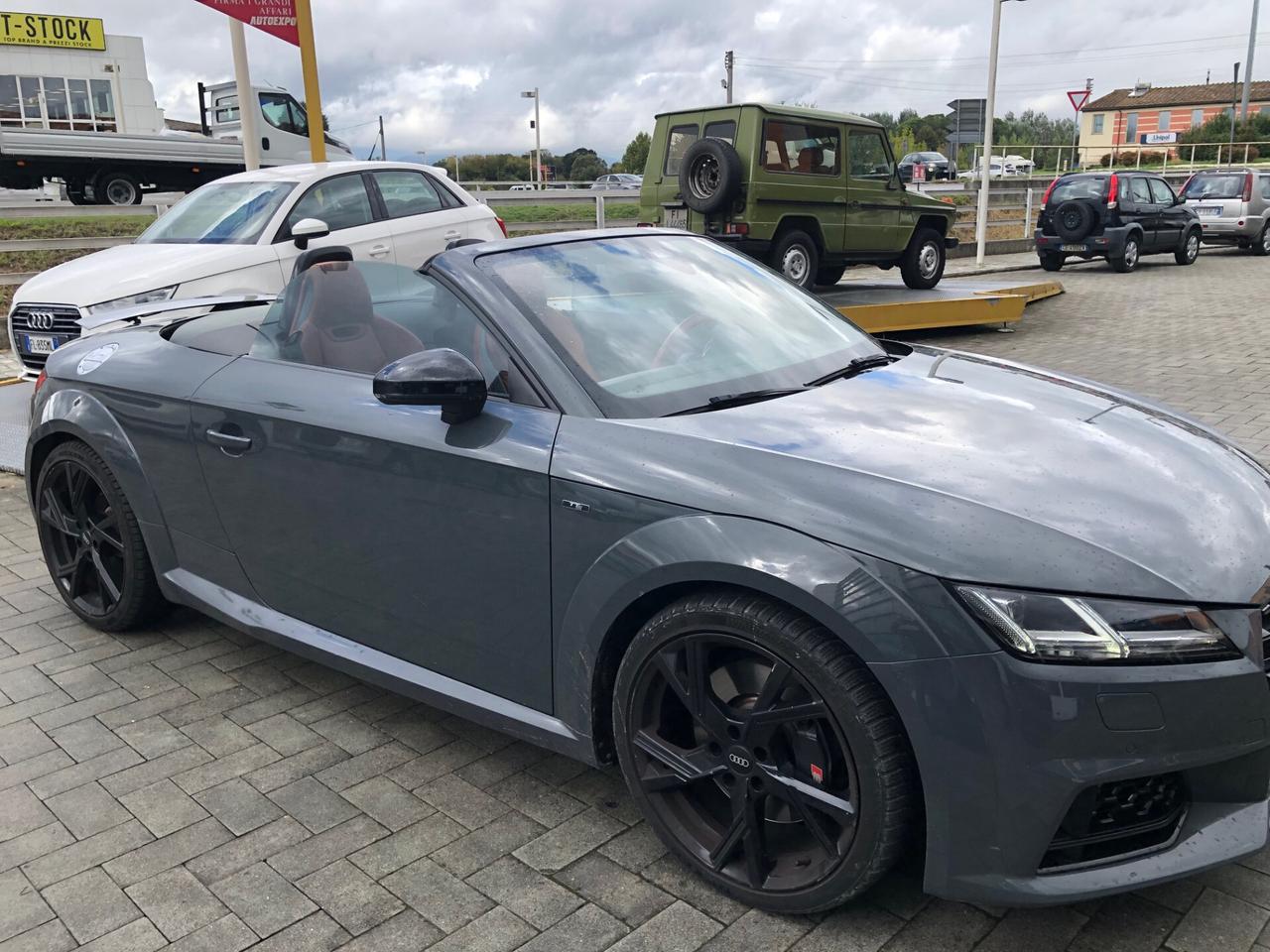 Audi TT TTS Roadster TFSI quattro S tronic 20 anniversary