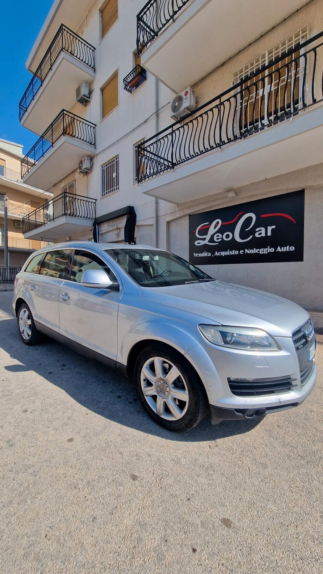 Audi Q7 3.0 V6 TDI 233CV quattro tiptronic