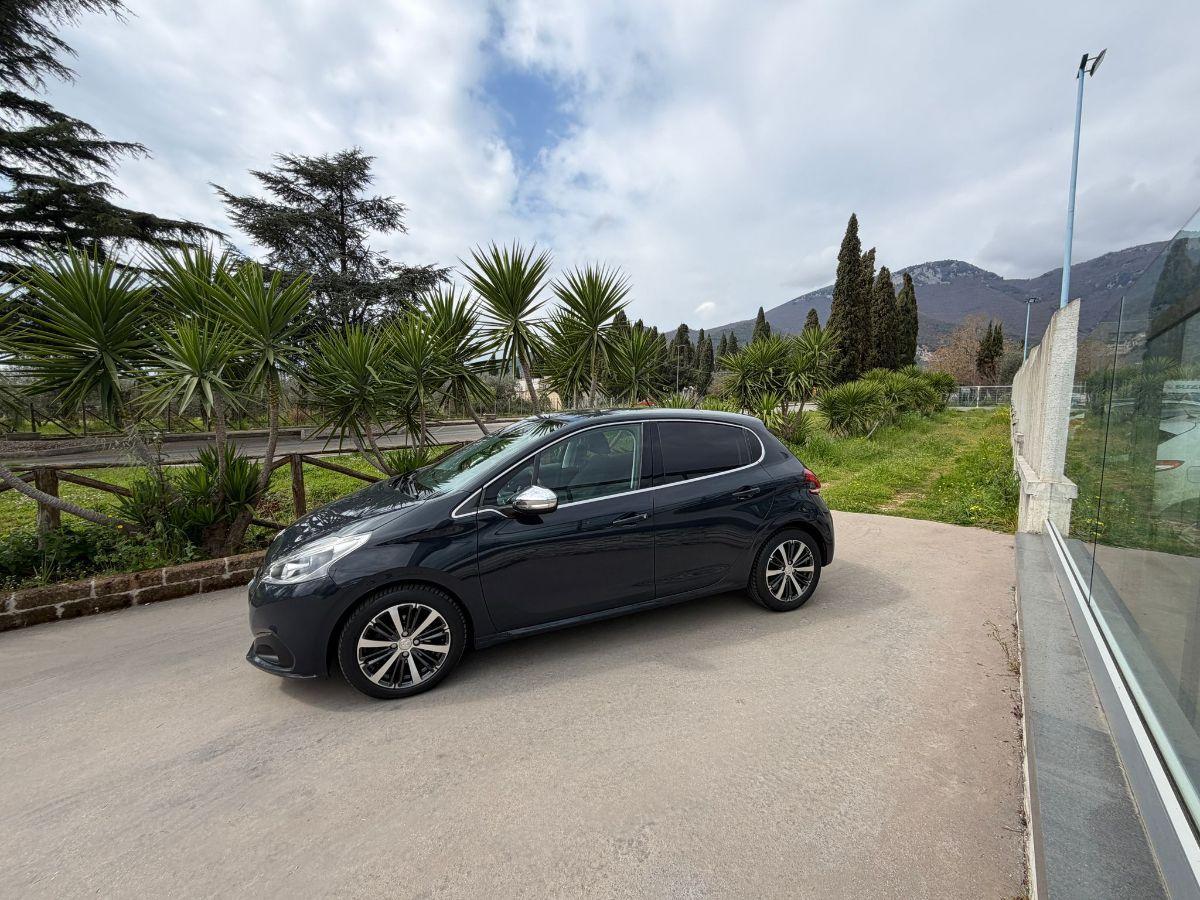 PEUGEOT - 208 - BlueHDi 100 5p. Allure