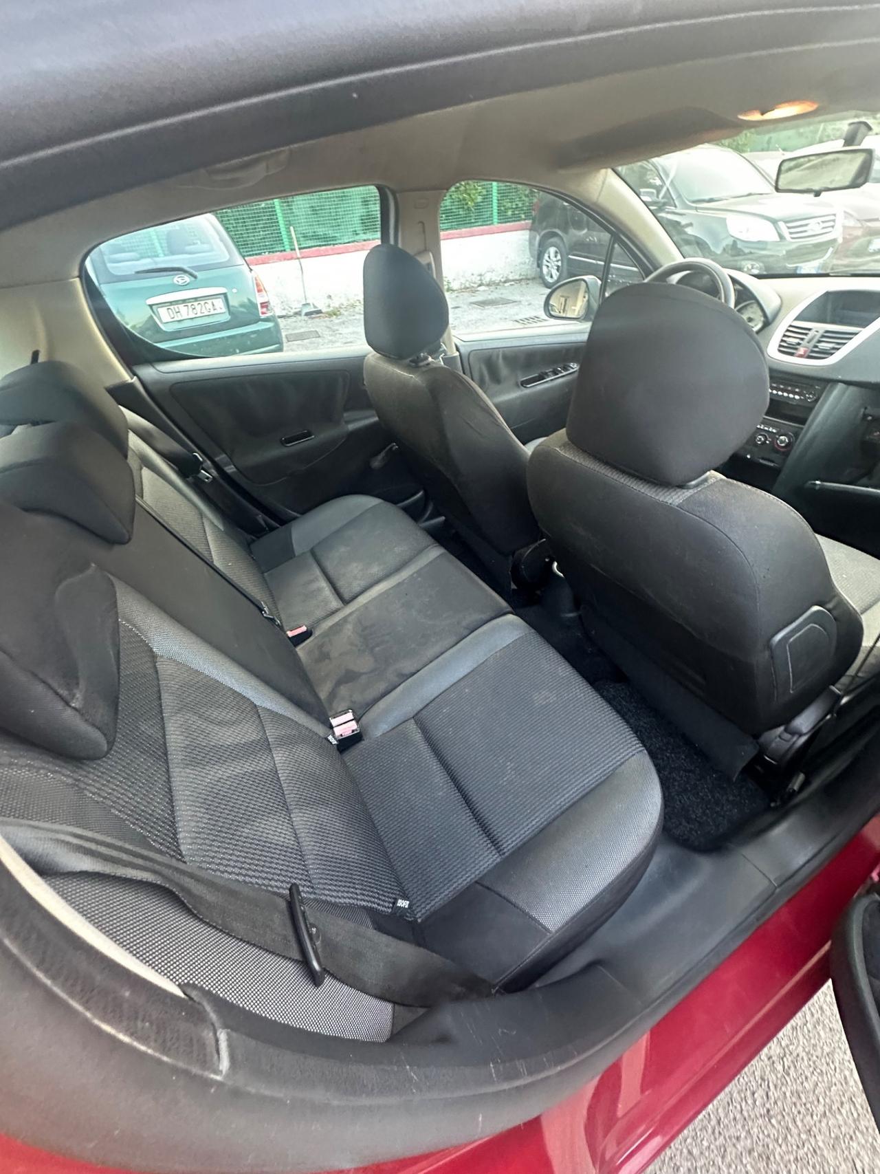 Peugeot 207 1.4 HDi 70CV FAP 5p. XS
