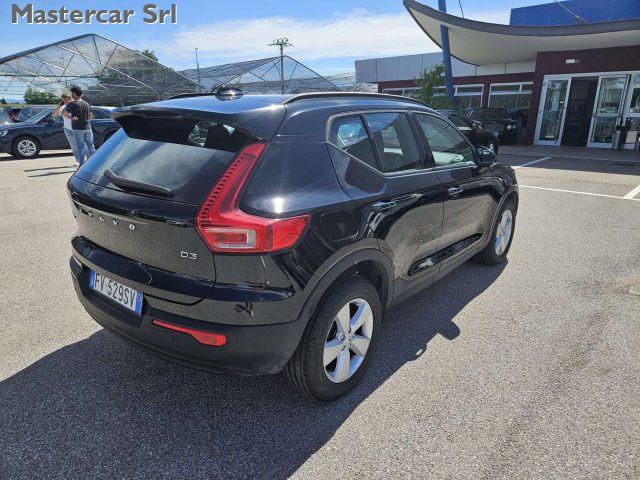 VOLVO XC40 2.0 d3 SUV D3 150cv BUSINESS - FV529SV