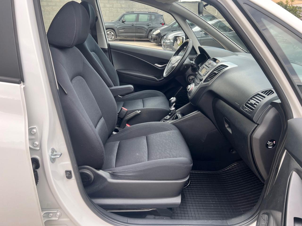 Hyundai iX20 1.4 crdi Comfort 90cv COMFORT PDC/TEL/CLIMA PERF.