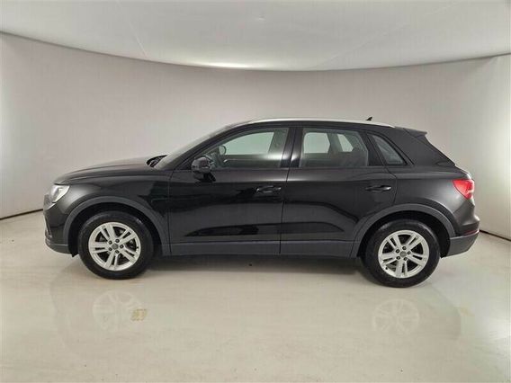 AUDI Q3 35 TDI S tronic Business