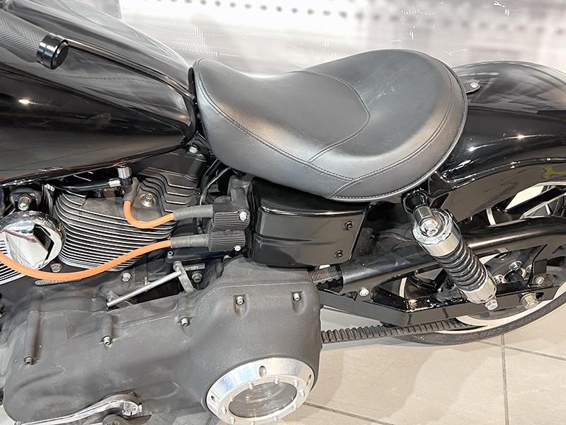 Harley Davidson FXDB Dyna Street Bob 1584